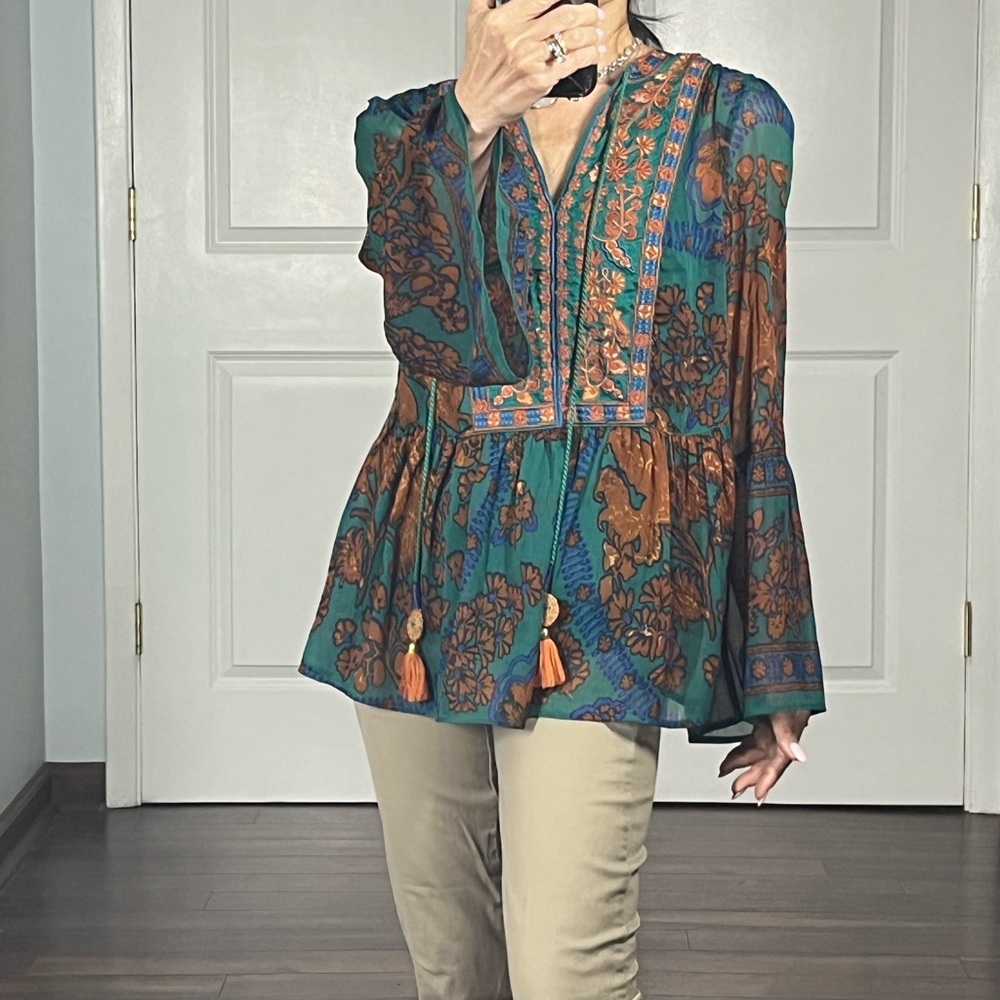 Soft Surroundings Shira Embroidered top with matching cami size S